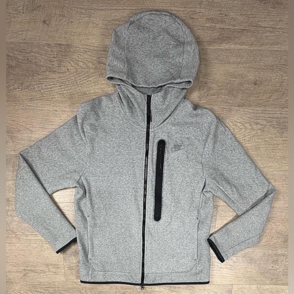 Nike Sportswear Tech Fleece Heather Grey Hoodie Jacket Men's Medium DD4688-010